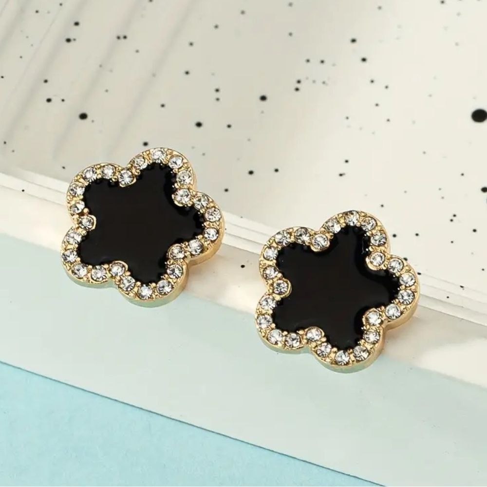 Gold plated Flower Earrings